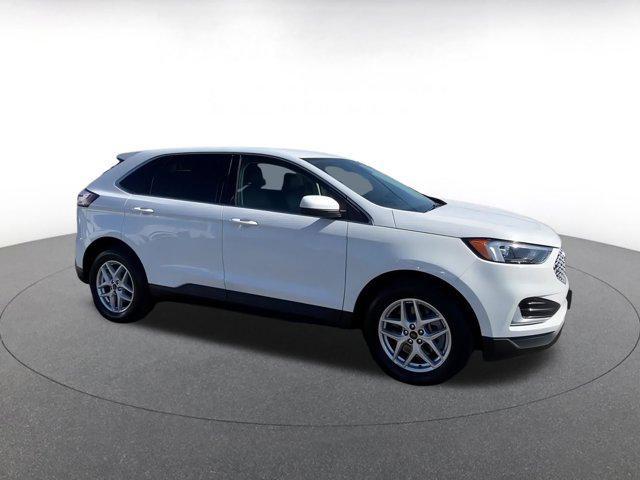 used 2023 Ford Edge car, priced at $18,129