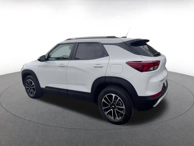 used 2025 Chevrolet TrailBlazer car, priced at $20,864
