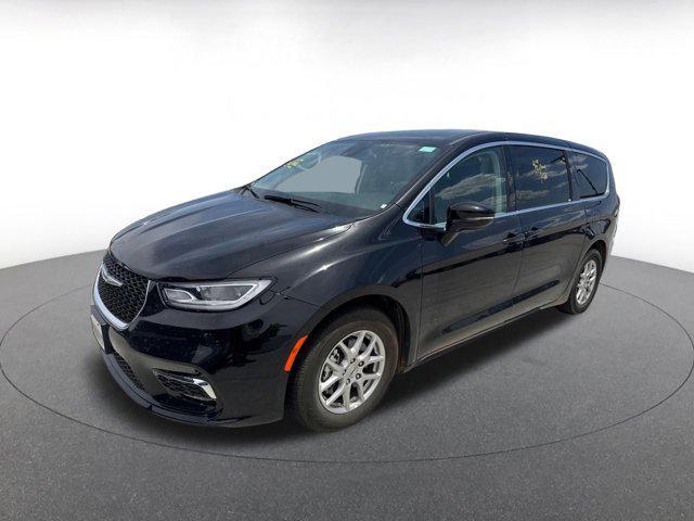 used 2024 Chrysler Pacifica car, priced at $33,588