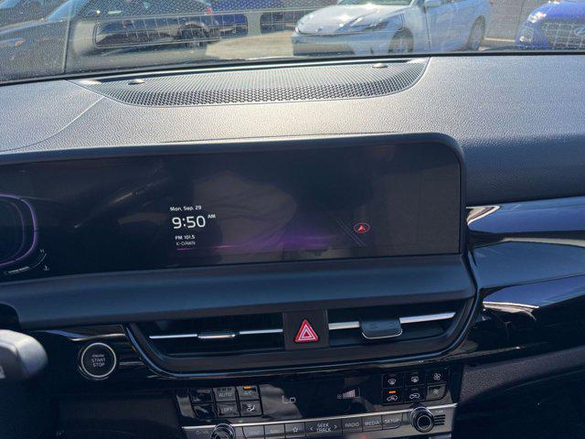 used 2025 Kia Seltos car, priced at $21,439