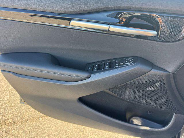 used 2025 Kia Seltos car, priced at $21,439