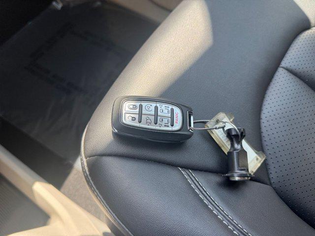 used 2024 Chrysler Pacifica car, priced at $37,362