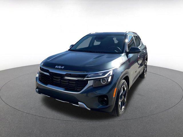 used 2025 Kia Seltos car, priced at $21,733