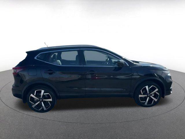 used 2022 Nissan Rogue Sport car, priced at $21,034