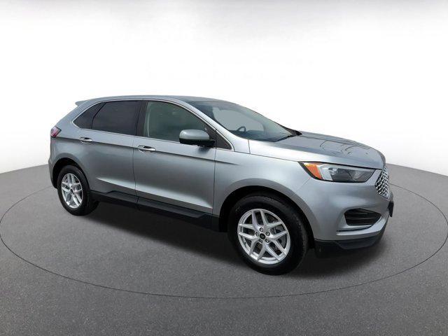 used 2024 Ford Edge car, priced at $21,358