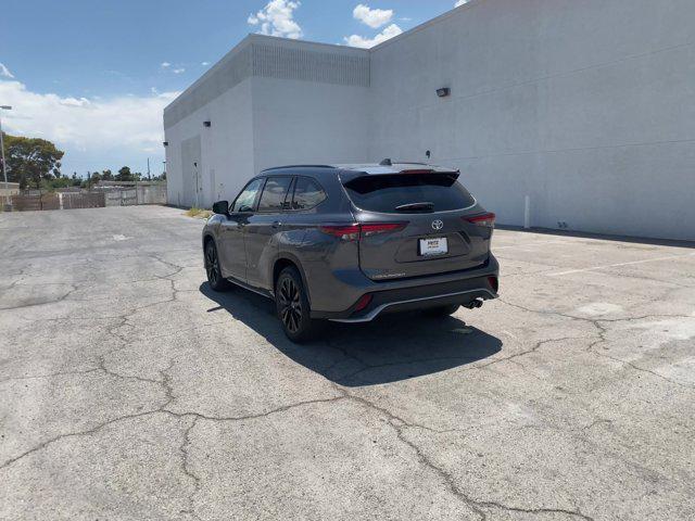 used 2024 Toyota Highlander car, priced at $43,747