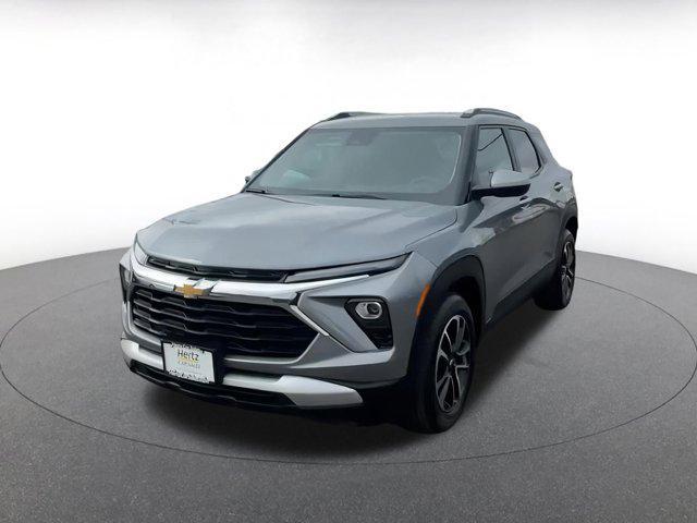 used 2025 Chevrolet TrailBlazer car, priced at $20,148