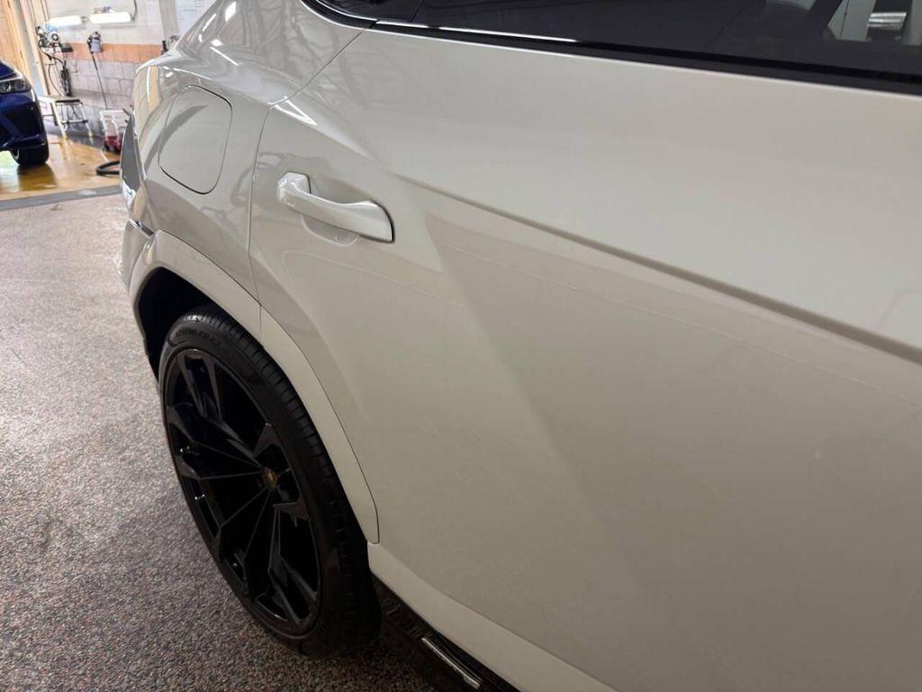 used 2024 Lamborghini Urus car, priced at $263,995