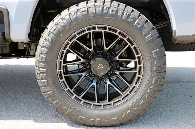 new 2025 Ford F-250 car, priced at $91,995