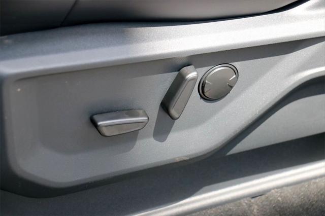 new 2025 Ford Expedition car, priced at $78,990