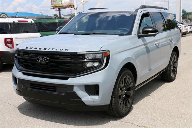 new 2025 Ford Expedition car, priced at $78,990