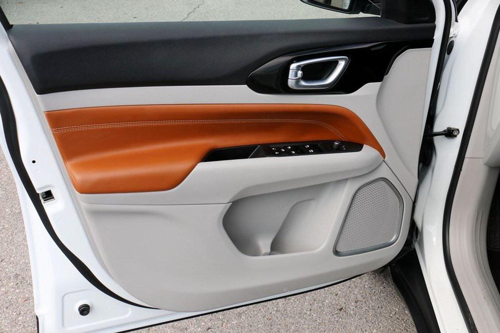 used 2024 Jeep Compass car, priced at $23,995