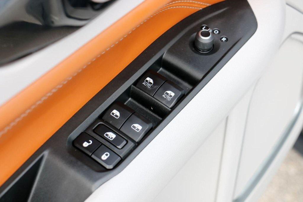 used 2024 Jeep Compass car, priced at $23,995