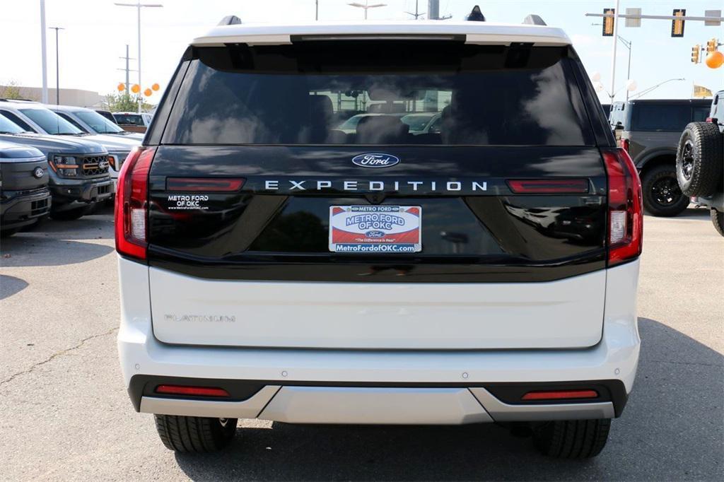 new 2025 Ford Expedition car, priced at $75,750