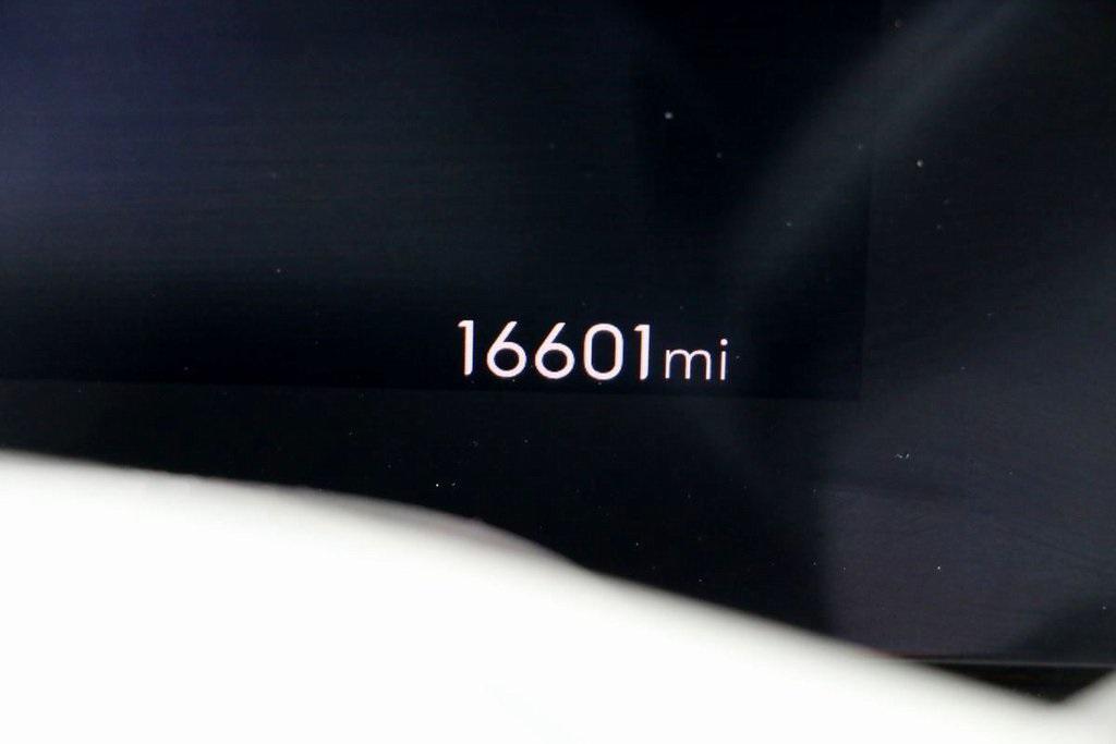 used 2025 Buick Encore GX car, priced at $21,995