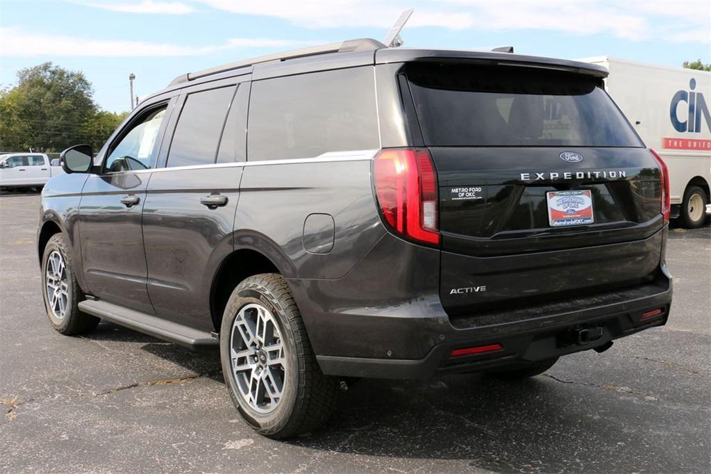 new 2025 Ford Expedition car, priced at $68,440