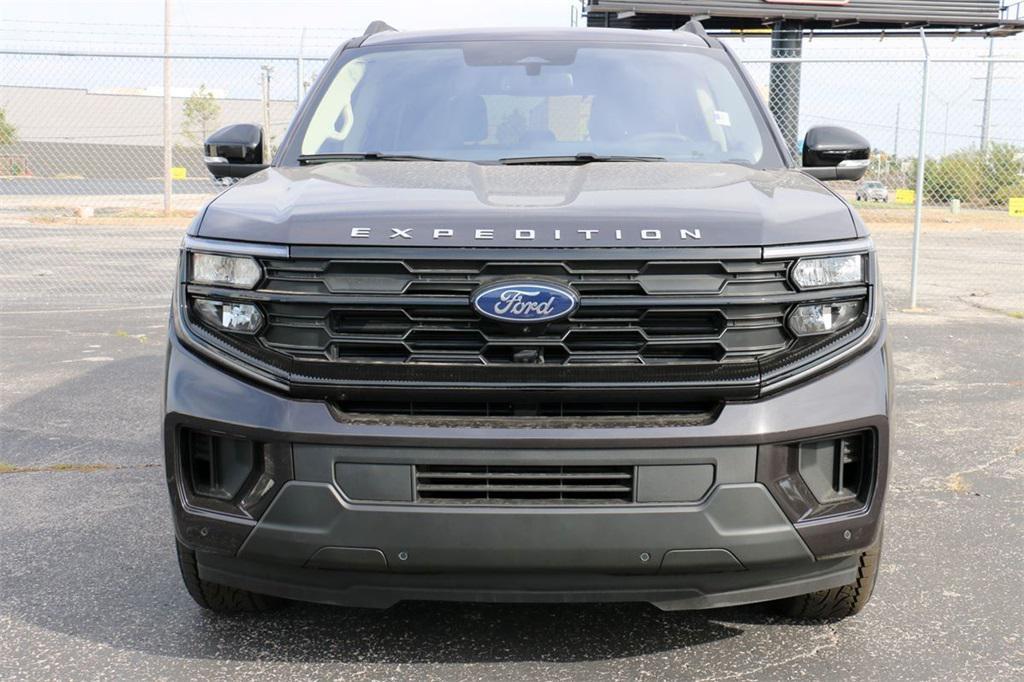 new 2025 Ford Expedition car, priced at $68,440