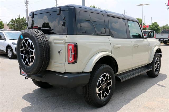 new 2025 Ford Bronco car, priced at $53,287