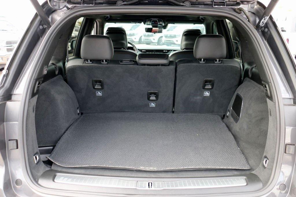 used 2022 Jeep Grand Cherokee car, priced at $37,000