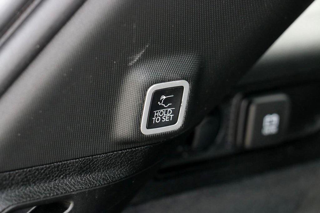 used 2022 Jeep Grand Cherokee car, priced at $37,000