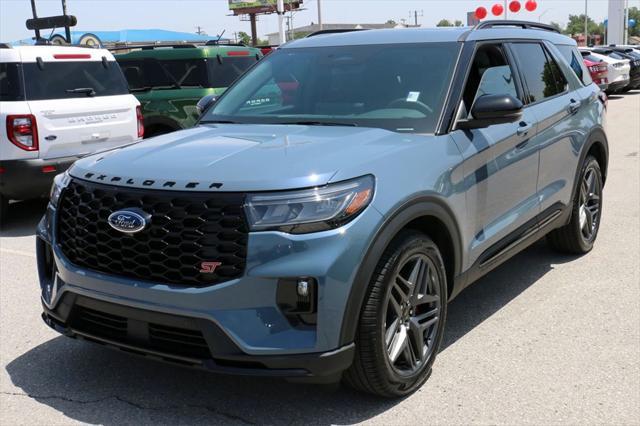 new 2025 Ford Explorer car, priced at $55,724
