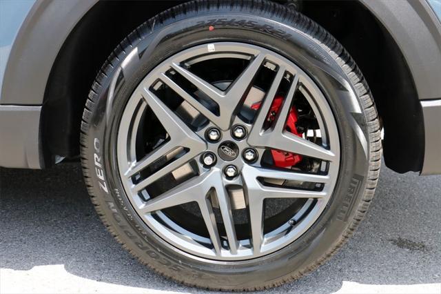 new 2025 Ford Explorer car, priced at $55,724