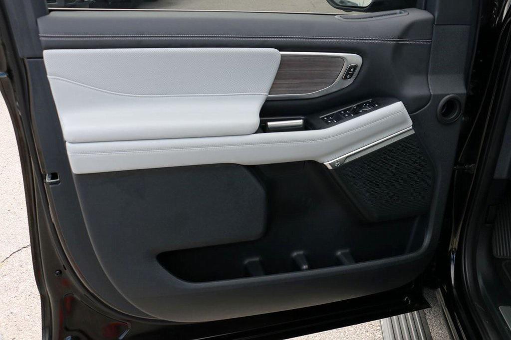 used 2025 Ford Expedition car, priced at $78,199