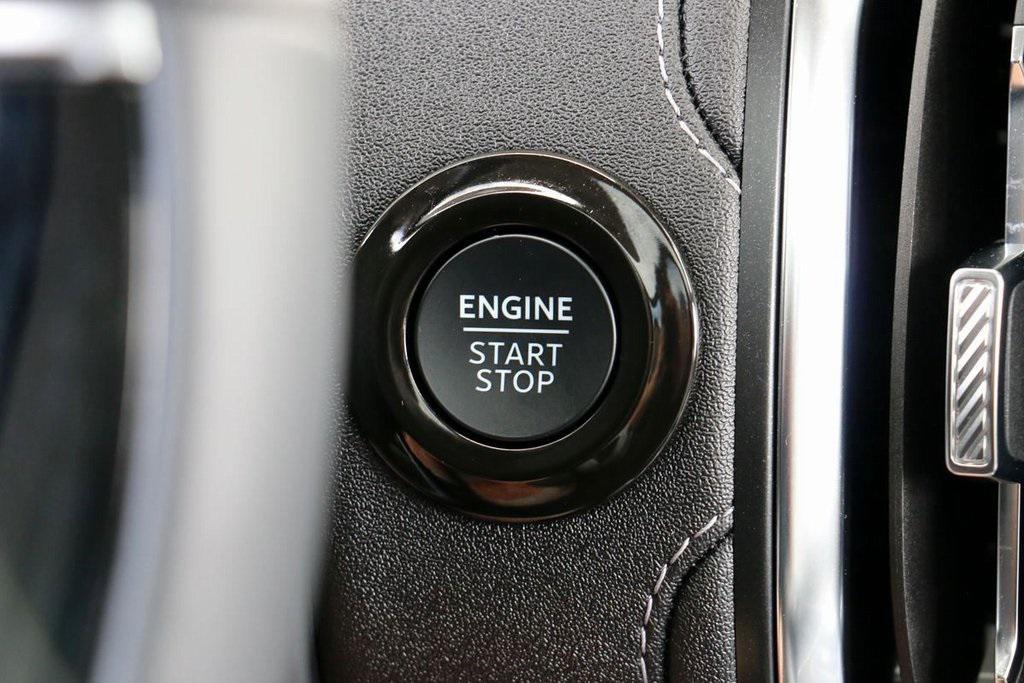 used 2025 Ford Expedition car, priced at $78,199