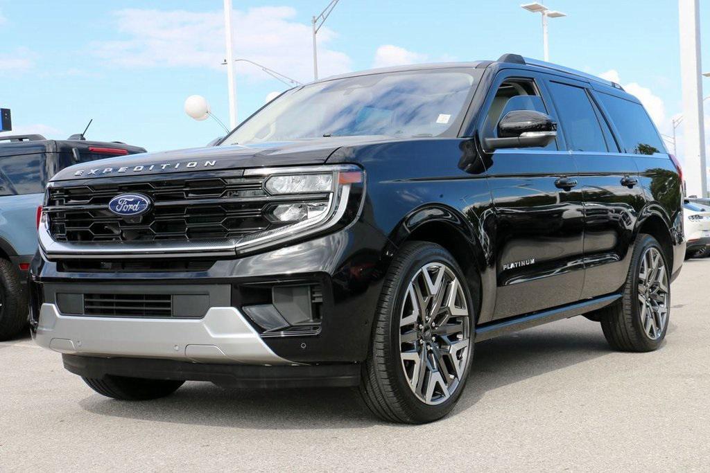 used 2025 Ford Expedition car, priced at $78,199