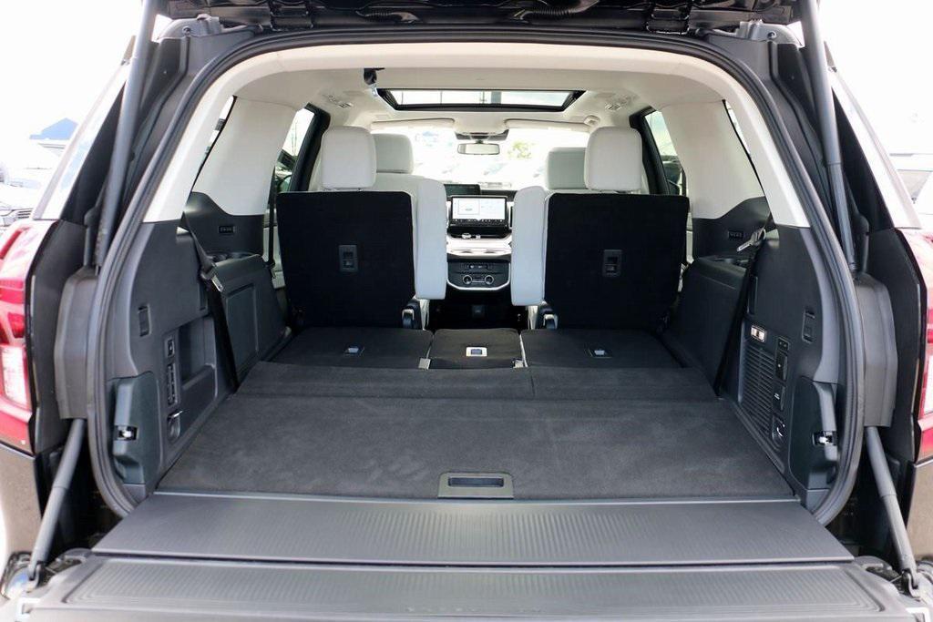 used 2025 Ford Expedition car, priced at $78,199