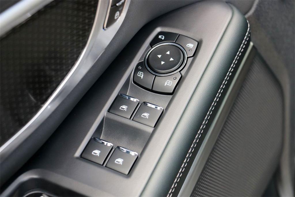 new 2025 Ford Expedition car, priced at $79,035