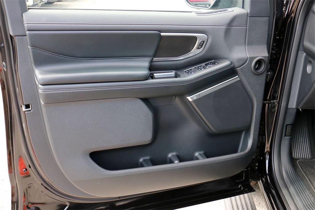 new 2025 Ford Expedition car, priced at $79,035