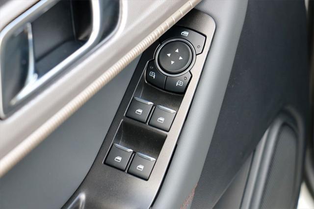 new 2025 Ford Explorer car, priced at $42,404