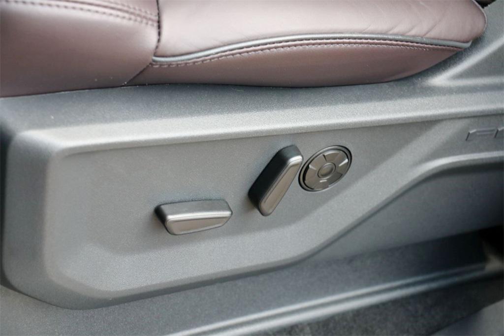new 2025 Ford Expedition car, priced at $86,940