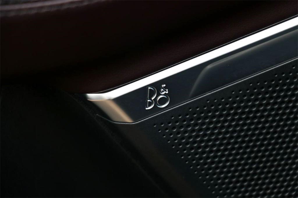 new 2025 Ford Expedition car, priced at $86,940