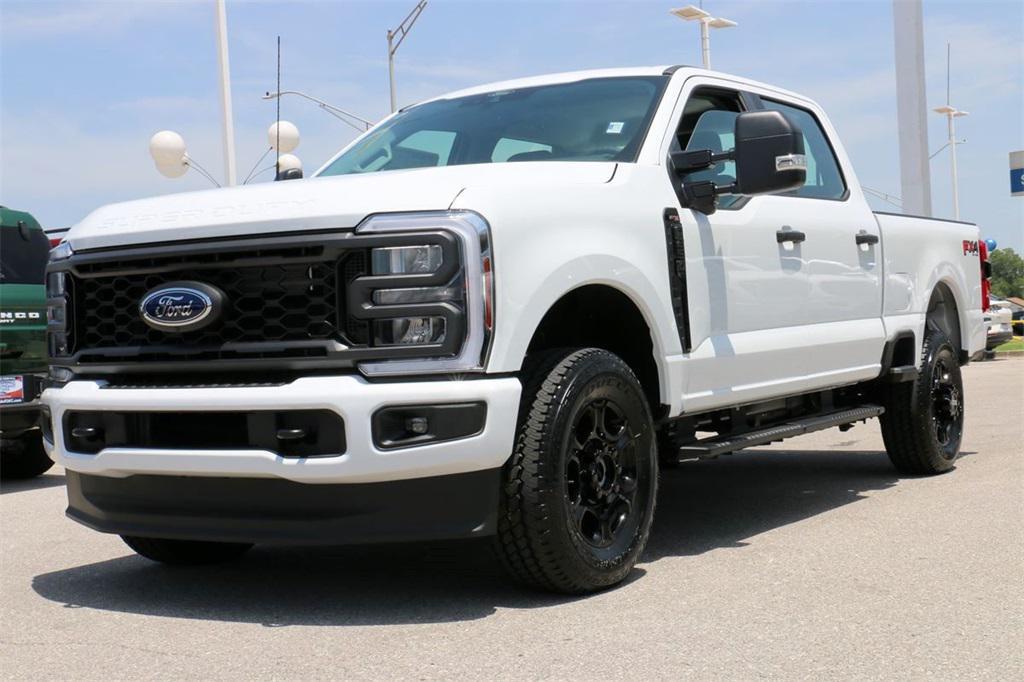 new 2025 Ford F-250 car, priced at $55,945