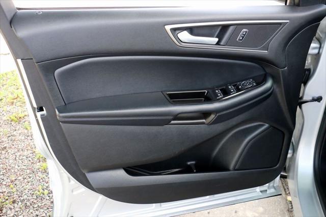 used 2016 Ford Edge car, priced at $15,000