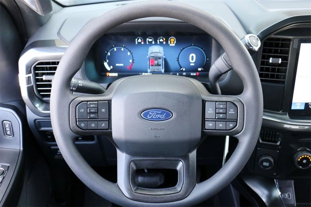 new 2025 Ford F-150 car, priced at $40,300