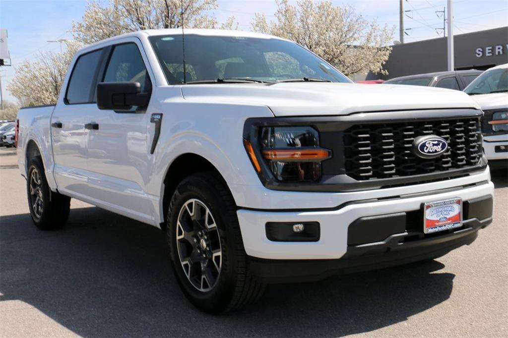 new 2025 Ford F-150 car, priced at $40,300