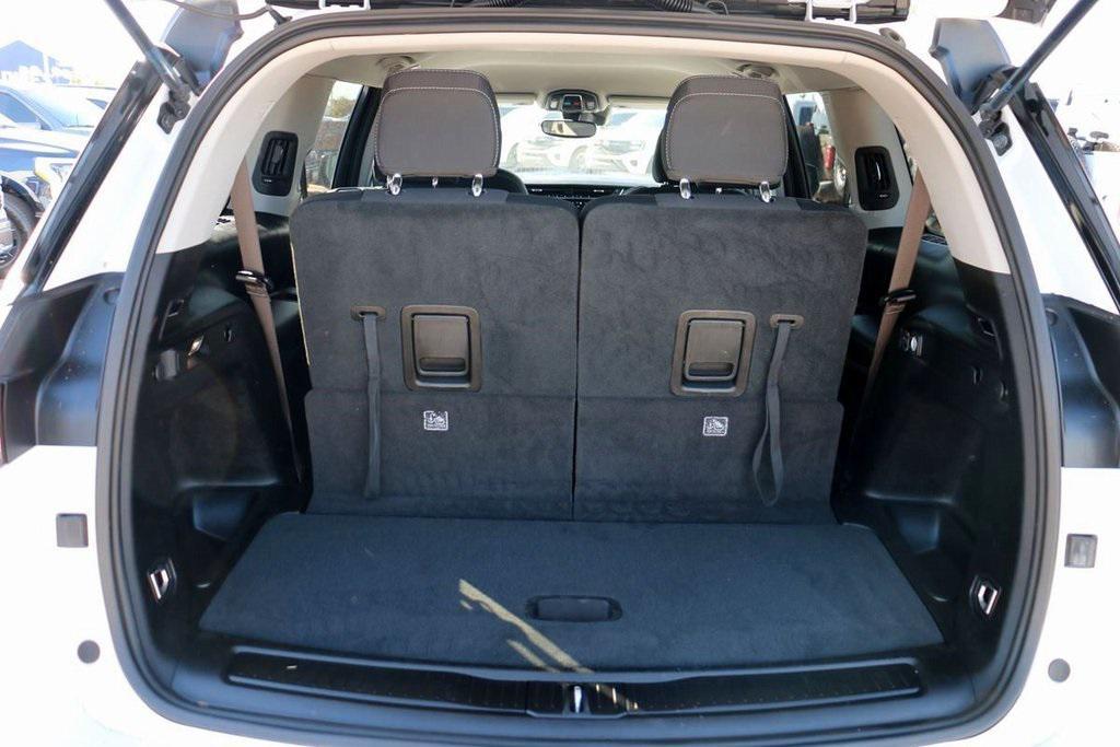 used 2023 Jeep Grand Cherokee L car, priced at $22,995