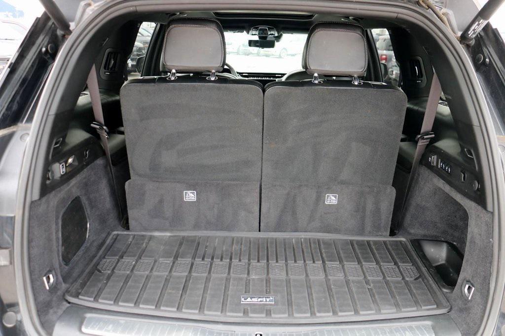 used 2024 Jeep Grand Cherokee L car, priced at $37,495