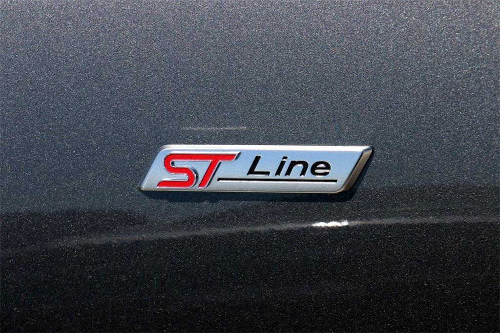 new 2025 Ford Escape car, priced at $29,316