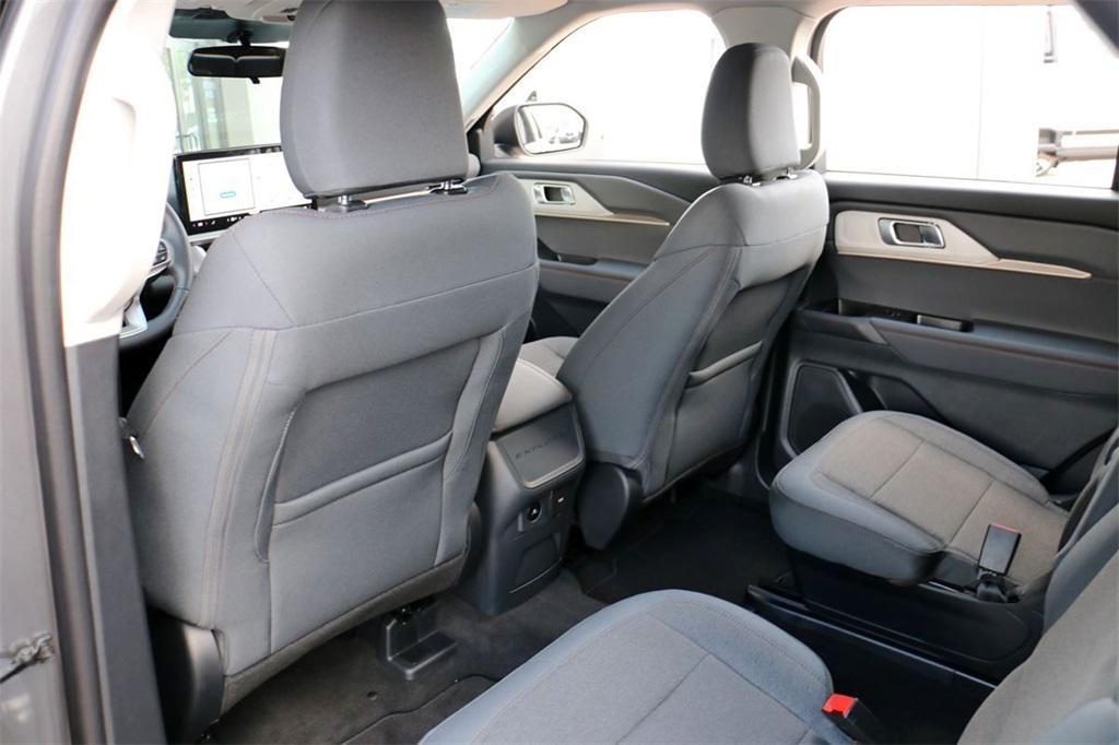 new 2025 Ford Explorer car, priced at $38,700
