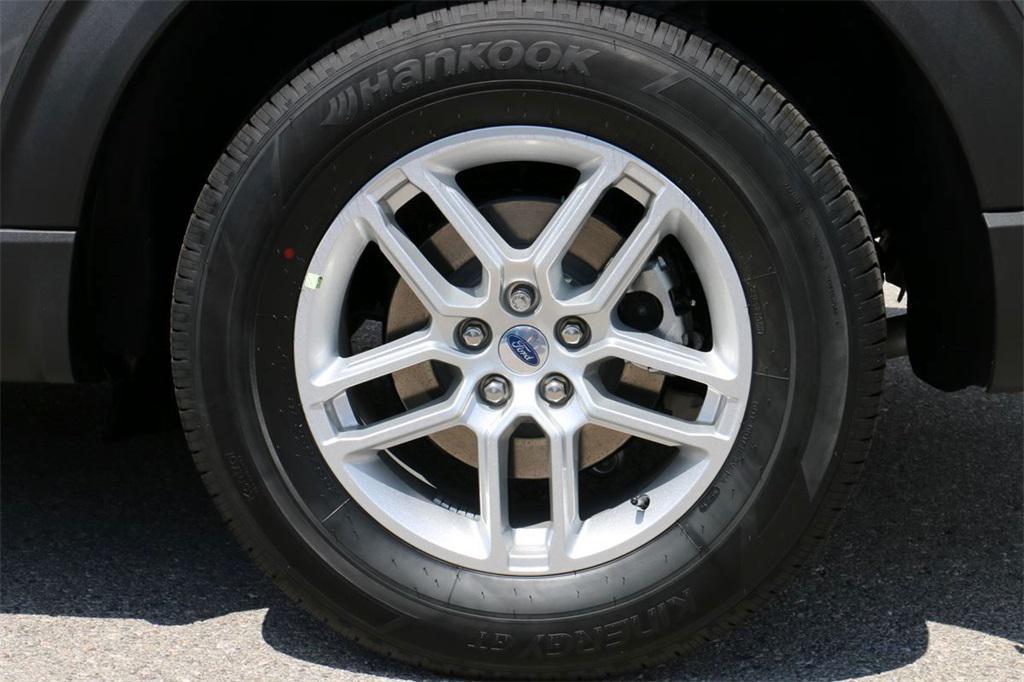 new 2025 Ford Explorer car, priced at $38,700