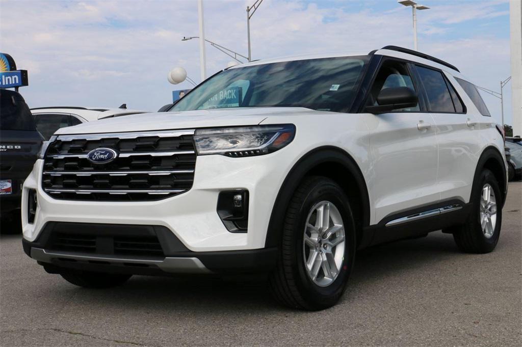 new 2025 Ford Explorer car, priced at $41,060