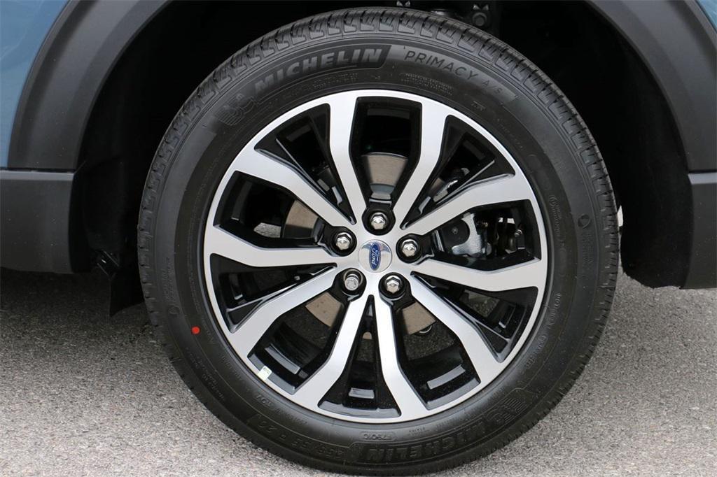 new 2025 Ford Explorer car, priced at $43,600