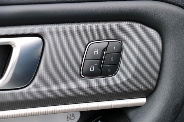 new 2025 Ford Explorer car, priced at $56,996
