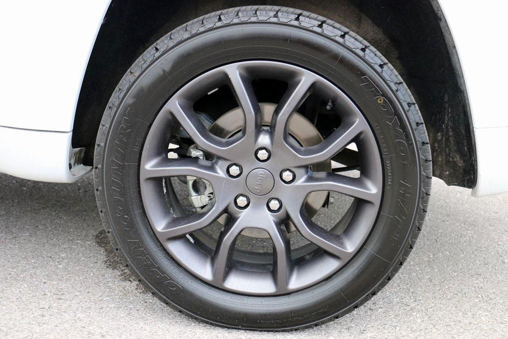 used 2020 Jeep Grand Cherokee car, priced at $21,995