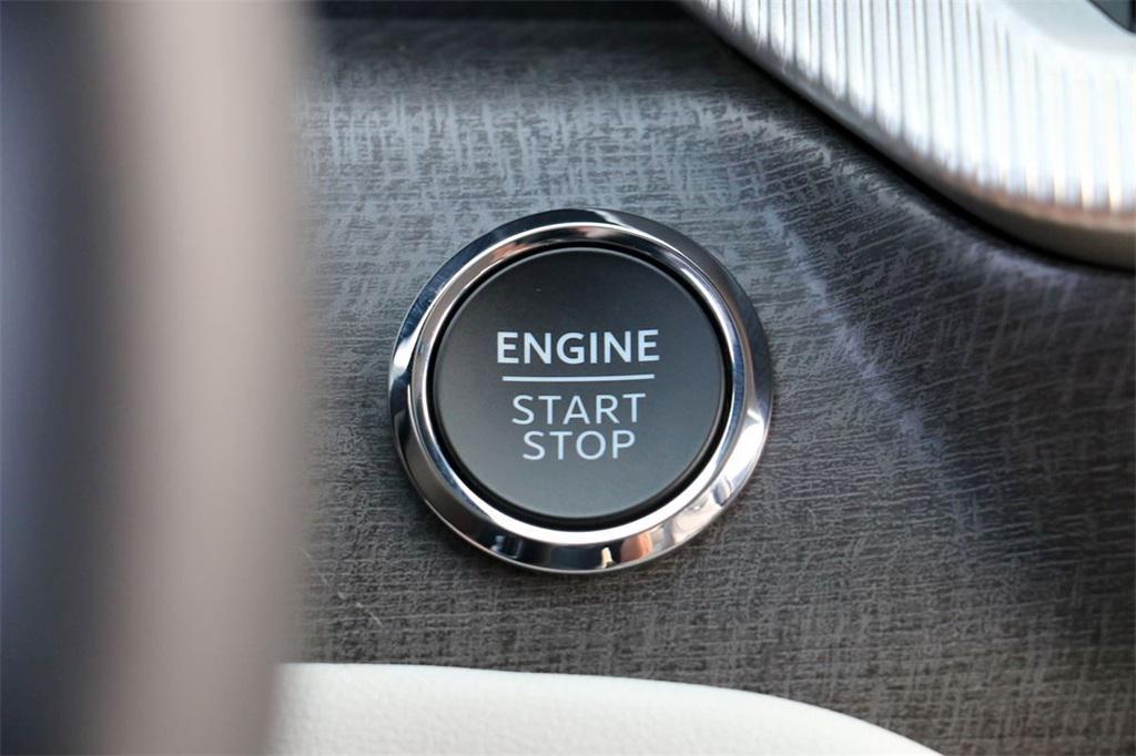 new 2025 Ford Explorer car, priced at $55,201