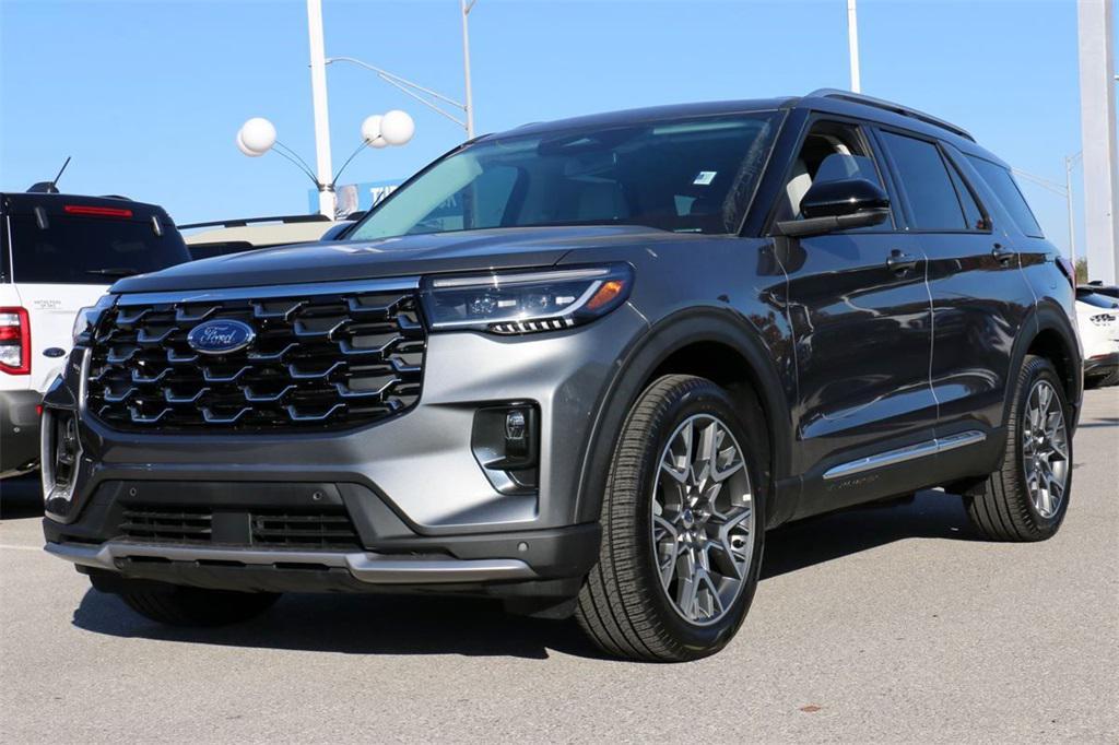 new 2025 Ford Explorer car, priced at $55,201